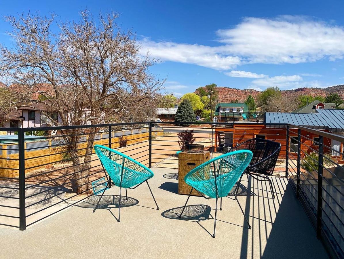Timber & Tin D 2Bed 2Bath W Pool & Rooftop Deck 커내브 외부 사진